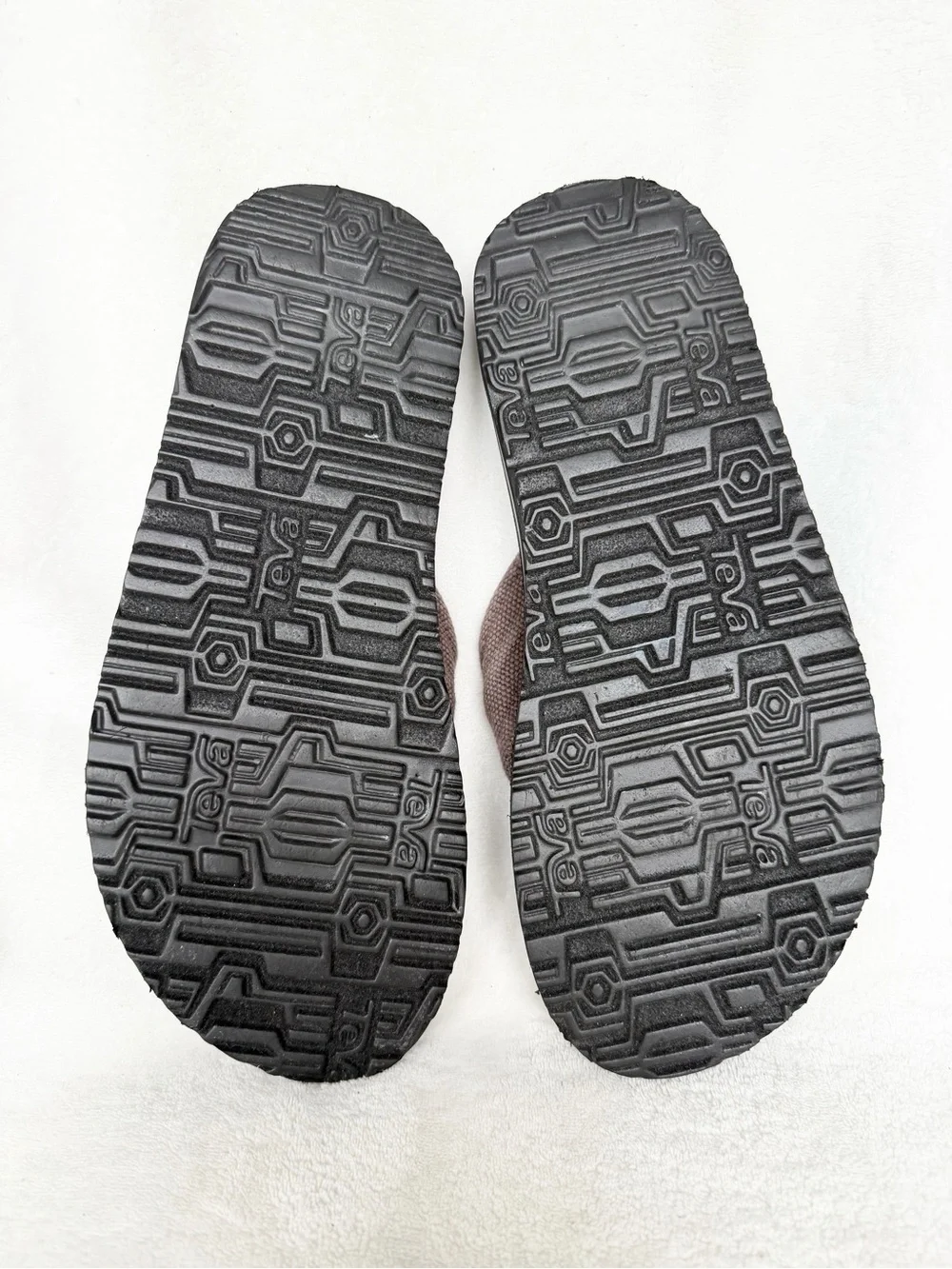 Teva Mush II Canvas Men’s Black Flip Flop Sandals with Taupe Straps Size 7